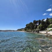 La plage de Ježinac