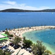 Plage Kašjuni à Split 