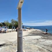 Plage d’Ovčice, la douche
